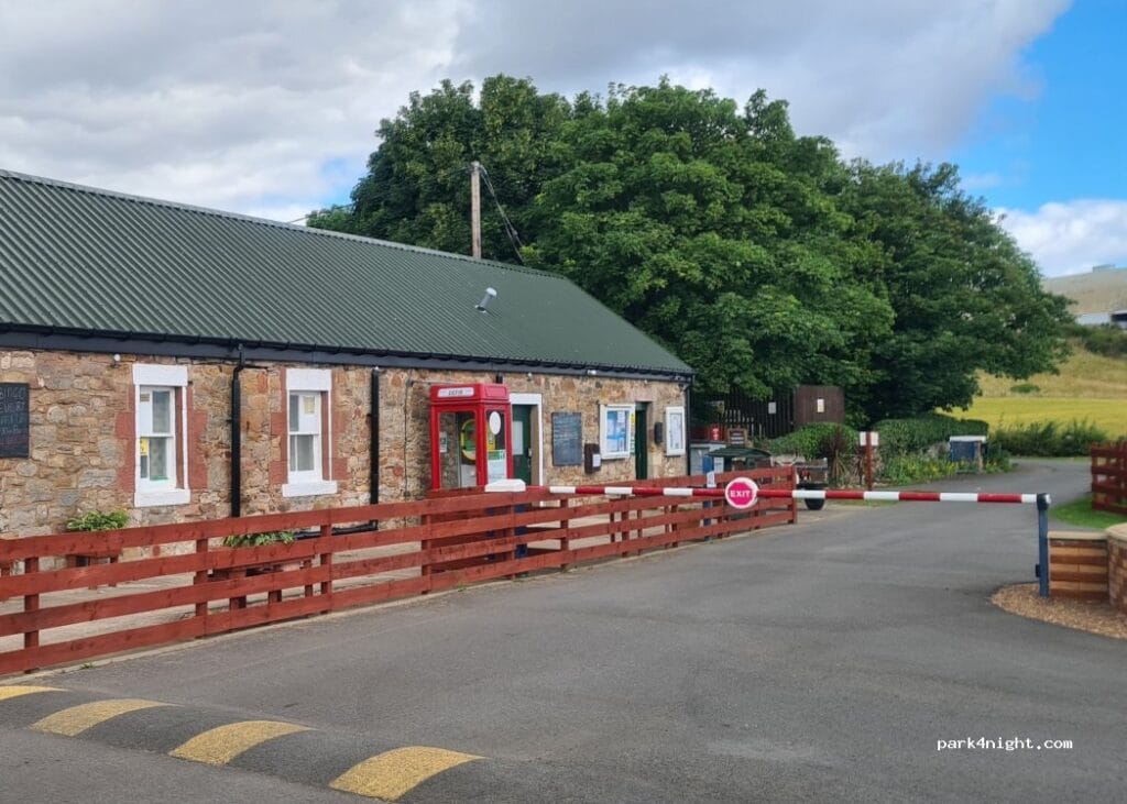 Thorntonloch Carvan's Park main building. When you book at Thorntonloch there are no hidden extras
